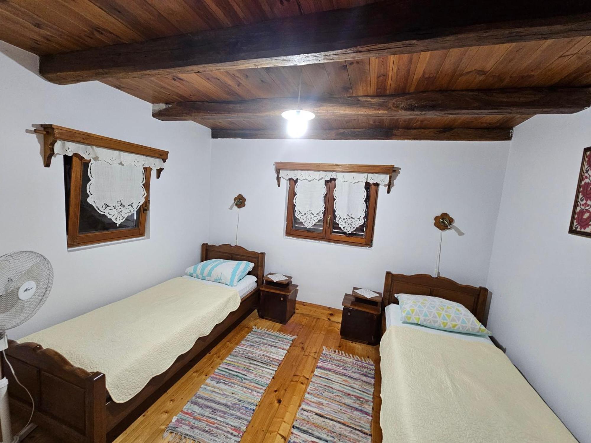 Apartments Kuvarna Cigoc Bagian luar foto