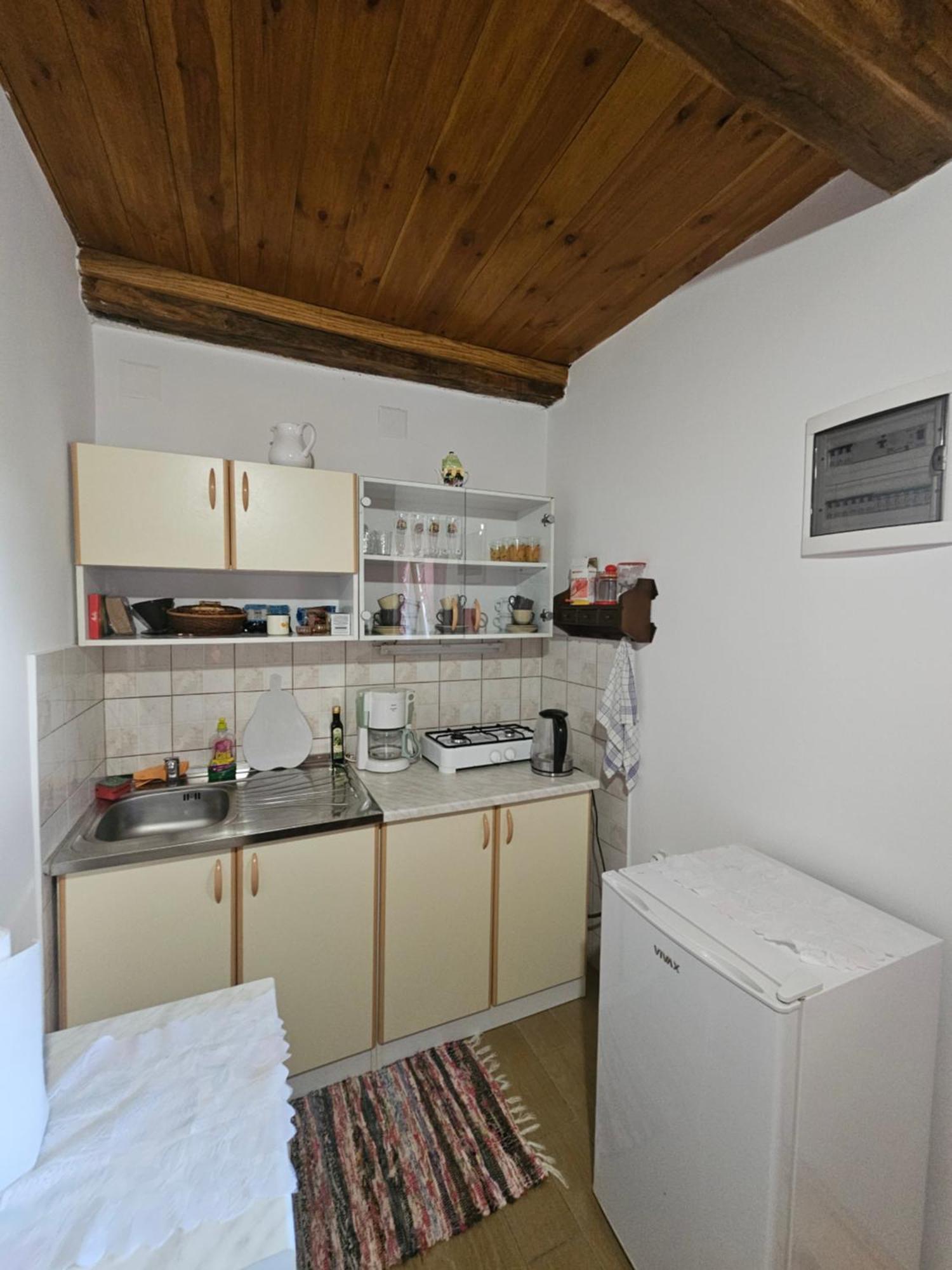 Apartments Kuvarna Cigoc Bagian luar foto